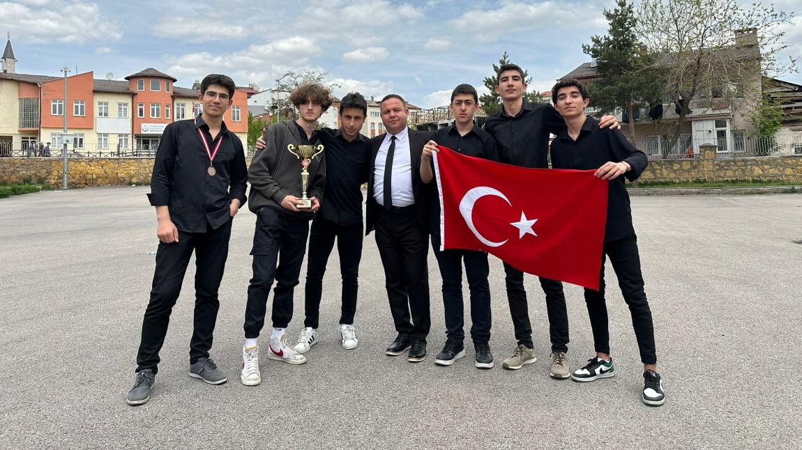 19 Mayıs Atatürk'ü Anma Gençlik ve Spor Bayramı Okulumuzda Kutlandı